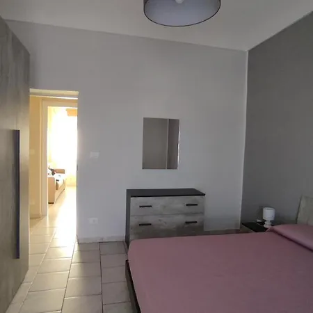 Oikos Arethusa Apartament